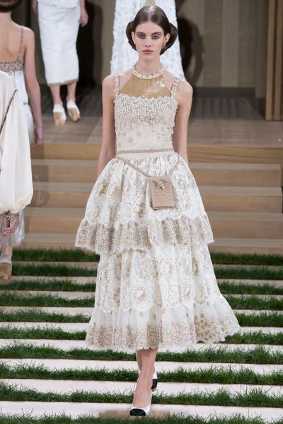 Look 68